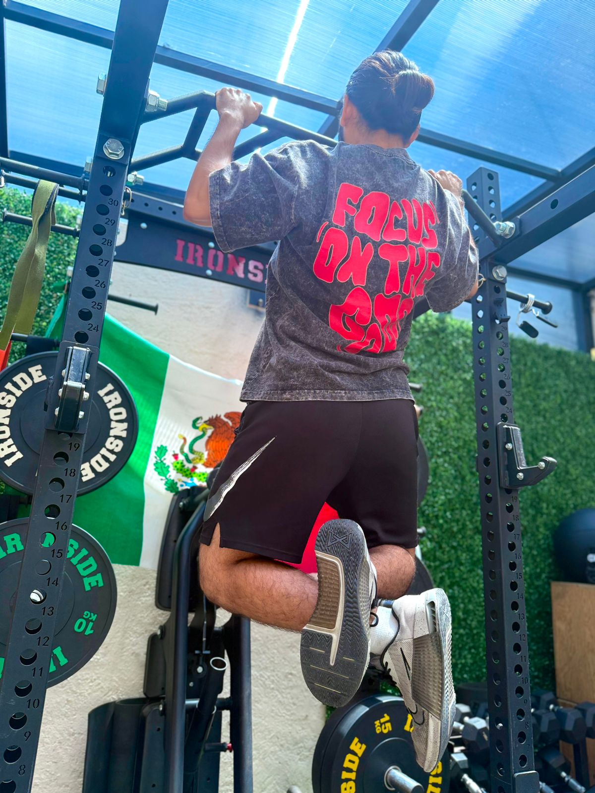 Playera PHASE1 "Focus On Good" NEGRO/ROJO